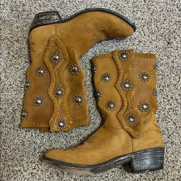 Old Gringo Silver Round Studded Suede Boots Tan size 7.5 - Picture 9 of 16